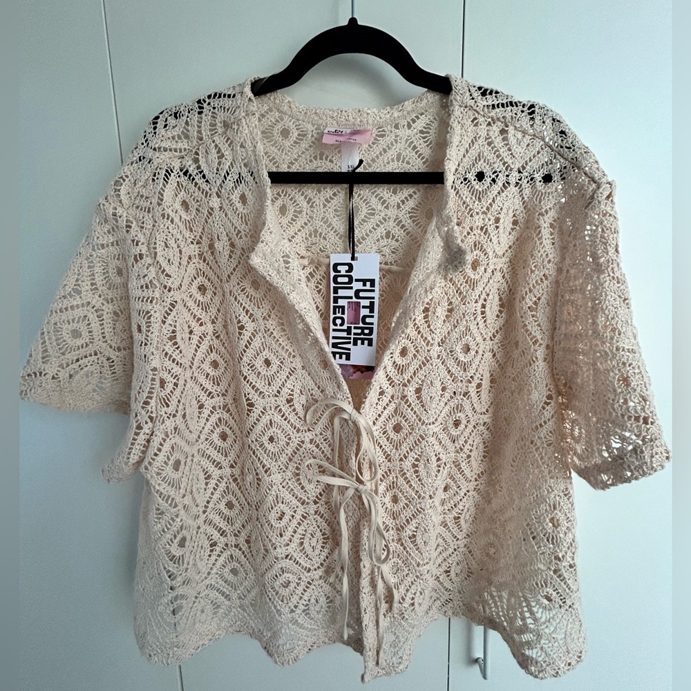 NWT Cream Lace Top